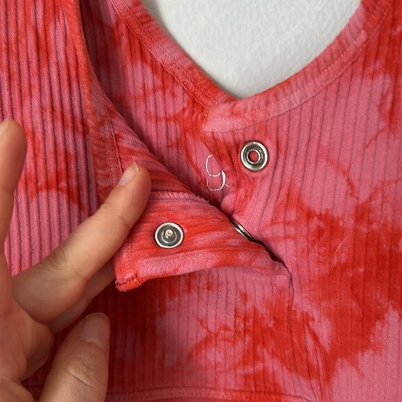 SOLD bombshell Sportswear Snap Bra size small orange pink tie dye crop top spor - Picture 3 of 9